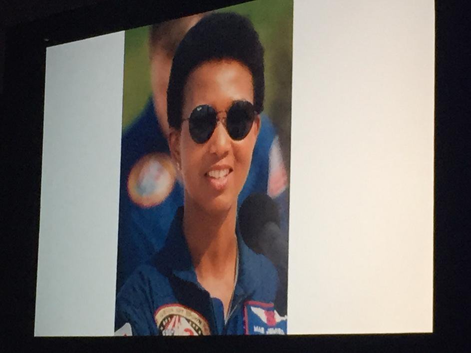 Professor Mae Jemison (b 1956), 1st African-American woman astronaut to go to space, is also a doctor who entered <a href="/Stanford/">Stanford University</a> at 16. She conducted medical experiments on the Space Shuttle Endeavor in 1992 missingscifaces.blog/2018/02/01/28-… Day 27 of #BlackHistoryMonth