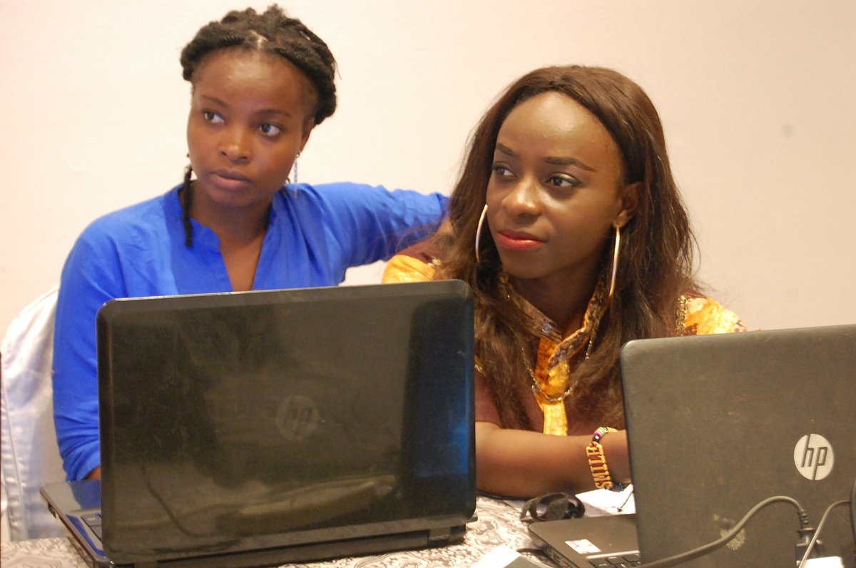fongwama's tweet image. #ChezMoiAuCongo Women in tech, l'éclosion de l'écosystème numérique au #Congo dépend aussi de l'apport des nos sœurs et mères. #team242 @bjlaurenceau @KrissBrochec @opensource242
#womenintech #womenempowerment #techie #c #desksetup #design #bitcoin #meanstack #female #techlife