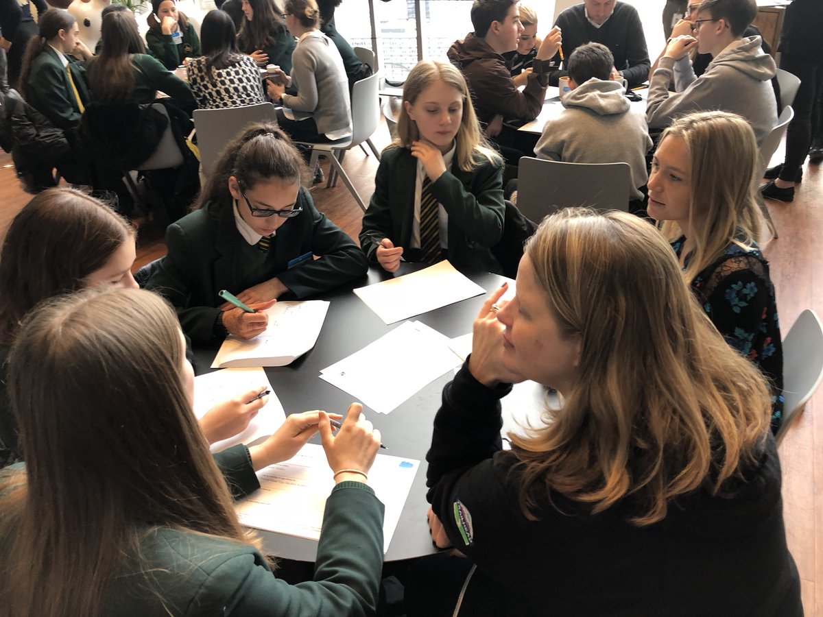 BowenFrancesca's tweet photo. Working @SalesforceOrg #earthforce @GreenpeaceUK and @emilypenn to raise awareness with school children about #OceanPlastics and designing apps to help reduce usage #appsforgood https://t.co/XtxuXZS7Ws