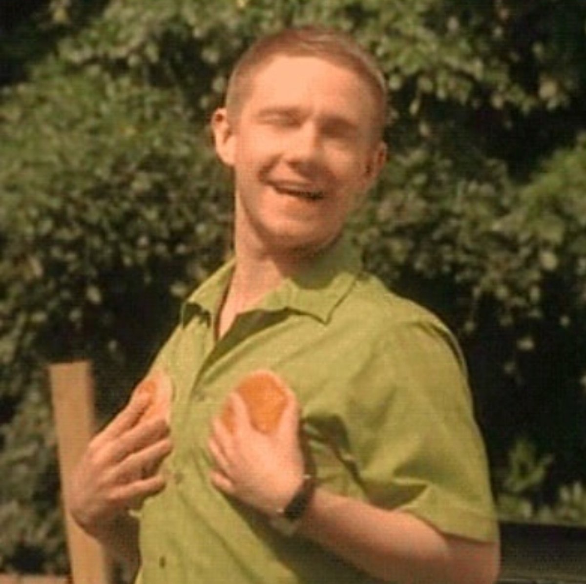 John... ¿Ese es el pan del sandwich que te pedí hace veinte minutos?