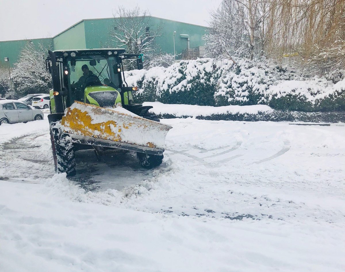 FreshFromMack's tweet image. Nothing stops the world of fresh produce! #snow #BeastFromTheEast