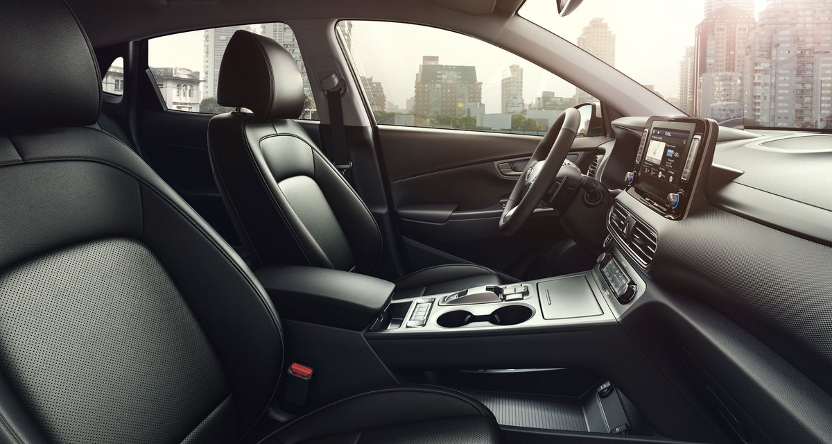 RecombuCars's tweet photo. The Hyundai Kona Electric EV has been revealed. Up to 292 miles of WLTP-rated motoring for the eco-minded motorist. Full details here: https://t.co/Zc1Ebvny8p https://t.co/pFiSxj9NRI