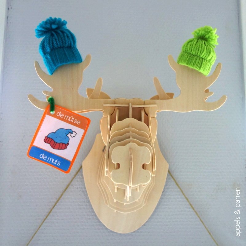 appelsenparren's tweet photo. De mûtse hjoed mar fier oer de earen : ) 
#praatmarfrysk #winter #froast #tomketema #eland https://t.co/fTIsDQvETL