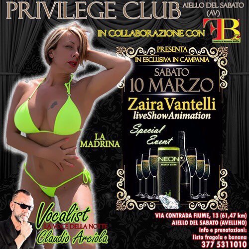 ZairaVantelli's tweet photo. Napoli invasa dalla neve, giornata fredda e noiosa. Ma nulla ferma le prove del nuovo show e riunione staff. @privilegeclub14 @fragolaebanana #Fragolosi #Vantellini #ZairaVantelli https://t.co/0ZV8k2PBjG