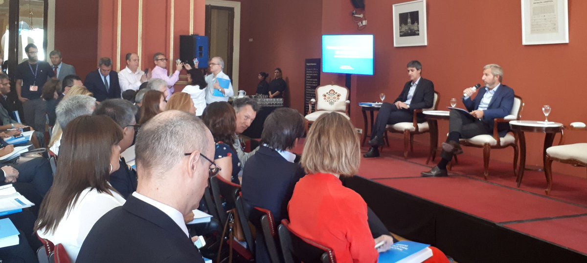 FdalvarezOK's tweet photo. [AHORA] Junto al Ministro del Interior, Obras Públicas y Vivienda @frigeriorogelio y @adrianperezARG, en el Seminario de Financiamiento Político en la Argentina. https://t.co/PvMtk71L8J