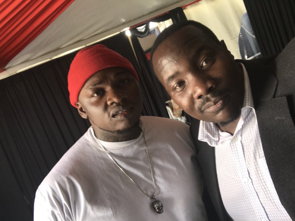 WillisRaburu's tweet photo. Respect the OG @KHALIGRAPH #ViusasaWorldCupTrophy @viusasa @citizentvkenya @Hot_96Kenya https://t.co/83wMHlWB0D