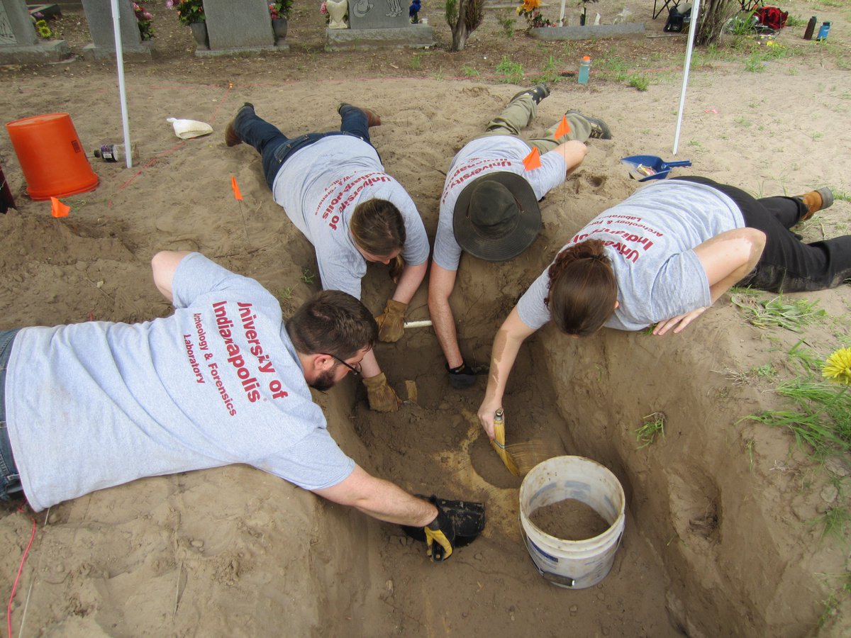 uindy's tweet photo. Students get great hands-on experience in their fields of study. One example: Krista Latham's Beyond Borders project.
High school students, reserve your spot now for the Anthropology & Archaeology Preview Day on March 21! https://t.co/WHtLxrv8kv #UIndyBound #UIndyEffect #UIndy https://t.co/rh0xjjpThZ