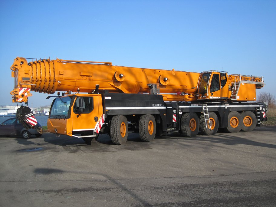 Large mobile crane recovered by international cooperation of police, Brightmaven and CED
brightmaven.com/2018/02/27/pre…
