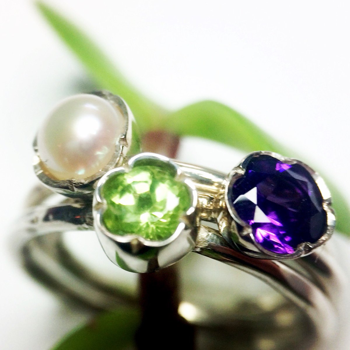 KateHodgson6's tweet photo. Suffrage ring set on show @N10Creatives this weekend! #Suffragette100 #white #green #purple https://t.co/vY1xG67XGa