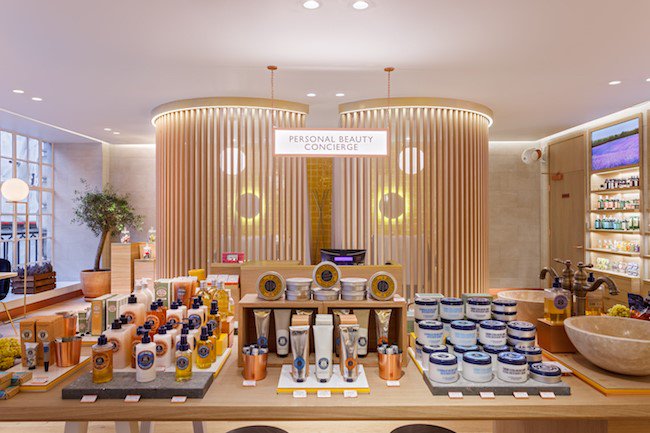 L’OCCITANE’s first London flagship store opens, designed by FutureBrand UXUS a1retailmagazine.com/latest-news/lo… #retail #news @UXUS