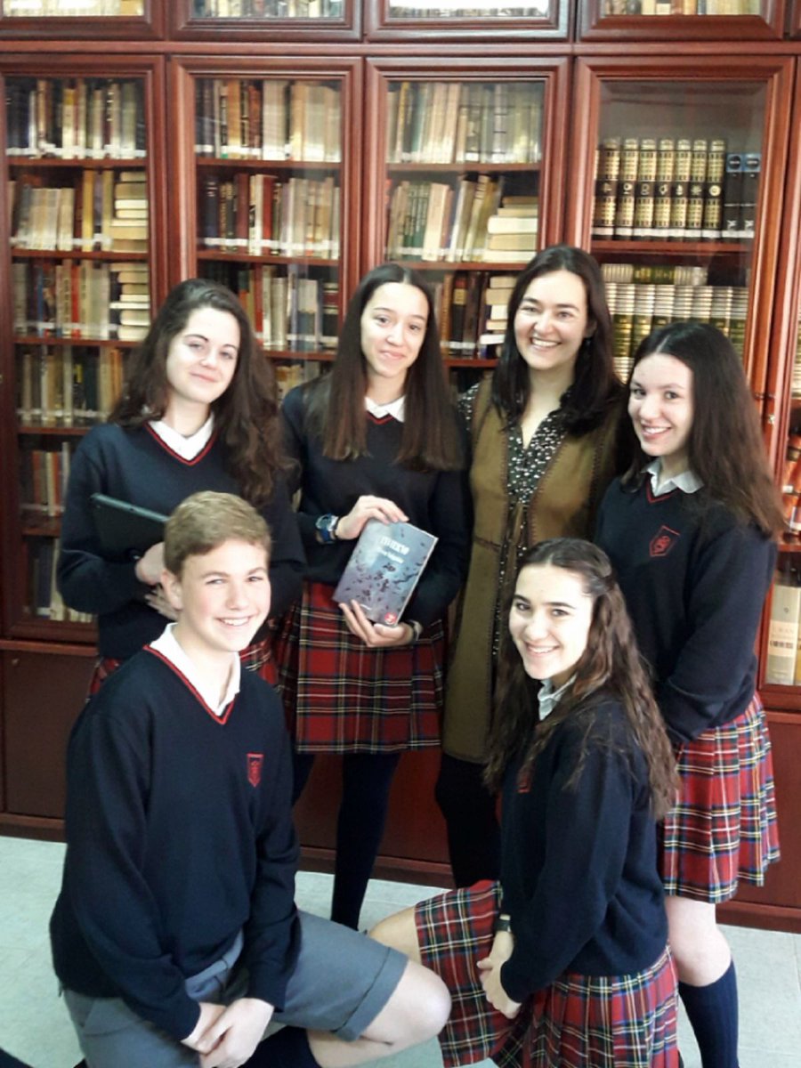Muchas gracias a la escritora Elvira Valgañón por concedernos una entrevista! Estamos deseando contaroslo! <a href="/ciamarialog/">Compañía de Maria ‘La Enseñanza’ de Logroño</a> <a href="/ReporterEscolar/">Reportero Escolar</a>