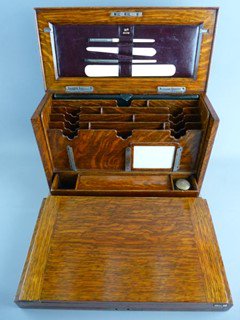 RogersJonesCo1's tweet image. SOLD £160 Lot 244 LATE VICTORIAN OAK TABLETOP STATIONERY CABINET this is heaven for stationery addicts #organised #letterrack blotter #writingslope #antiques #auction #colwynbay