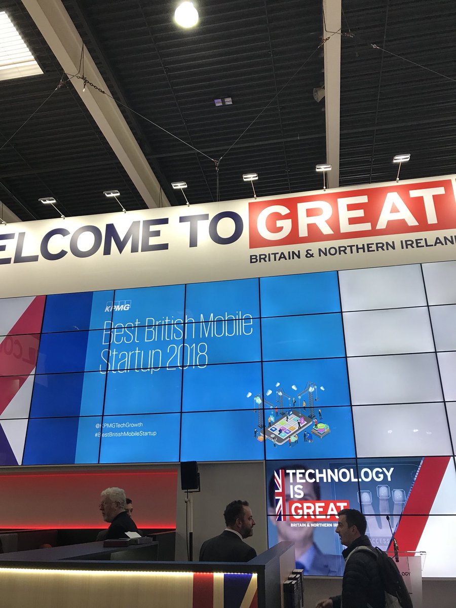 riseup_startup's tweet photo. Awards time! With @KPMGTechGrowth #KPMGMWC https://t.co/C1jHvNadMD