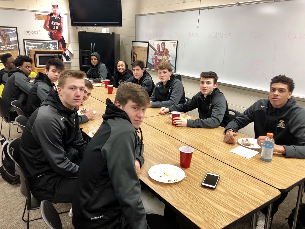 OrioleHoops's tweet image. Breakfast of champions- thank you Coach Smith! #SectionalWeek