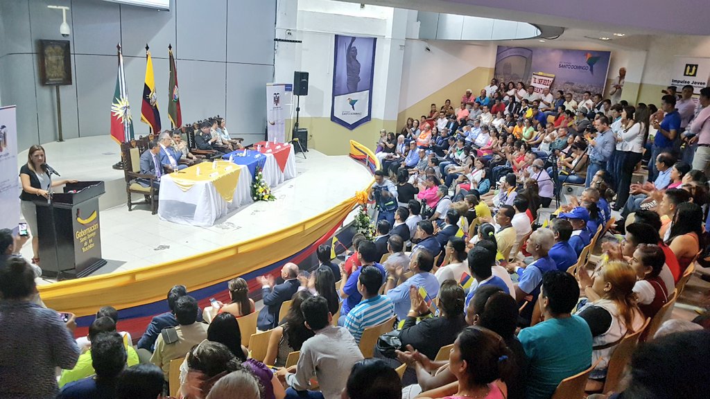 <a href="/gobertsachila/">Gobernación SDT 🇪🇨</a> realizó su informe de #RendiciónDeCuentas2017 a la ciudadanía sobre sus actividades y logros de mayor relevancia alcanzados para la Provincia. Como Delegación #CPCCS acompañamos al evento efectuado.