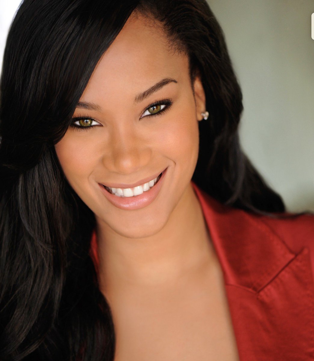WomenOfSV's tweet photo. .@NieshaButler is #Founder & #CEO of #ScrapSports. A member of @BBBSR, she teaches inner city kids to code. Proud of her #Aruban/#PuertoRican roots, her family immigrated to #NYC & after breaking scoring records there, she became an #AllAmerican #pointguard & @GeorgiaTech grad. https://t.co/8VxafVa6B4