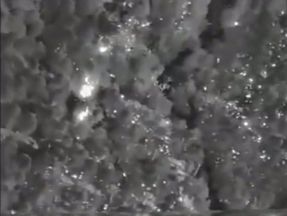 DOIWildlandFire's tweet photo. With thermal imaging capabilities #UAS are able to spot the “white hot” areas hidden from view by vegetation. #FireDrones #ViewsFromWork On left: Still from Paradise Fire video, on right: still from DOI office of Aviation Services video https://t.co/JcXF1LYASn