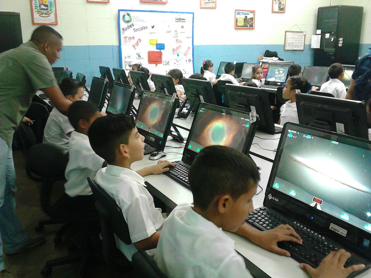 FundabitBnas_Mb's tweet image. @JauaMiranda Estudiantes de 3er Grado consolidan su aprendizaje mientras juegan con las #TIC #Multiplicación #TuxMath  #AsíSeTrabajaConFundabit @MPPEDUCACION y @Fundabit #JuntosTodoEsPosible