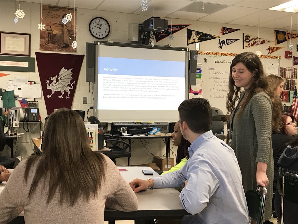 MrsJacksonDFHS's tweet photo. Teacher Cadets are teaching model lessons before beginning their internship next week. #CERRA #DFTC18 #Pridein5 #Teachersinthemaking #Studentsmakegreatteachers https://t.co/gZ8da20Xoi