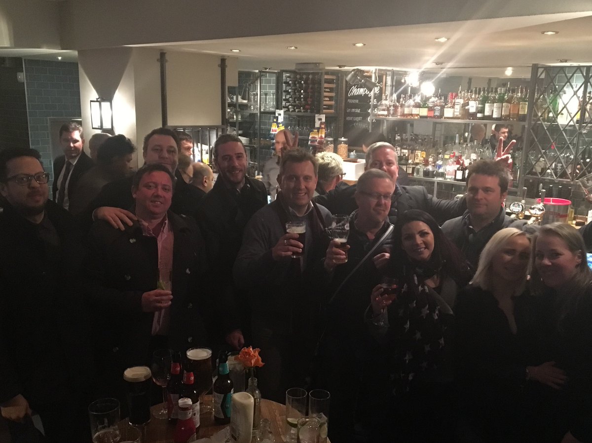 ProspectPubs's tweet photo. #GM meeting over - team night out!!! Go #Redcomb ! #bestpubs #londonpubs #countrypubs #britishpubs https://t.co/vzEP6nXz7F
