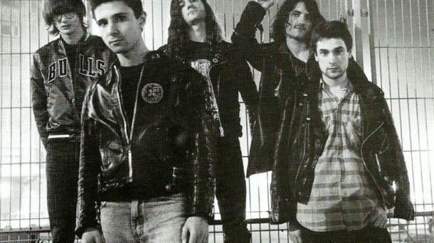 Nuevo Catecismo Católico; para algunos el mejor grupo punk rock'n'roll de este país. Lo que es seguro es que han sido uno de los más infravalorados.
Hoy abrimos en <a href="/radio3_rne/">Radio 3</a> con una antología dedicada a esta banda donostiarra. A las 7.
