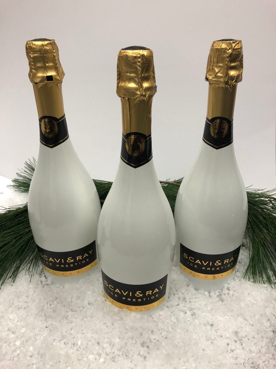 We like to accessorise our beverages according to the weather... ice cold Ice Prestige.  #snow #snowwhite #white #ice