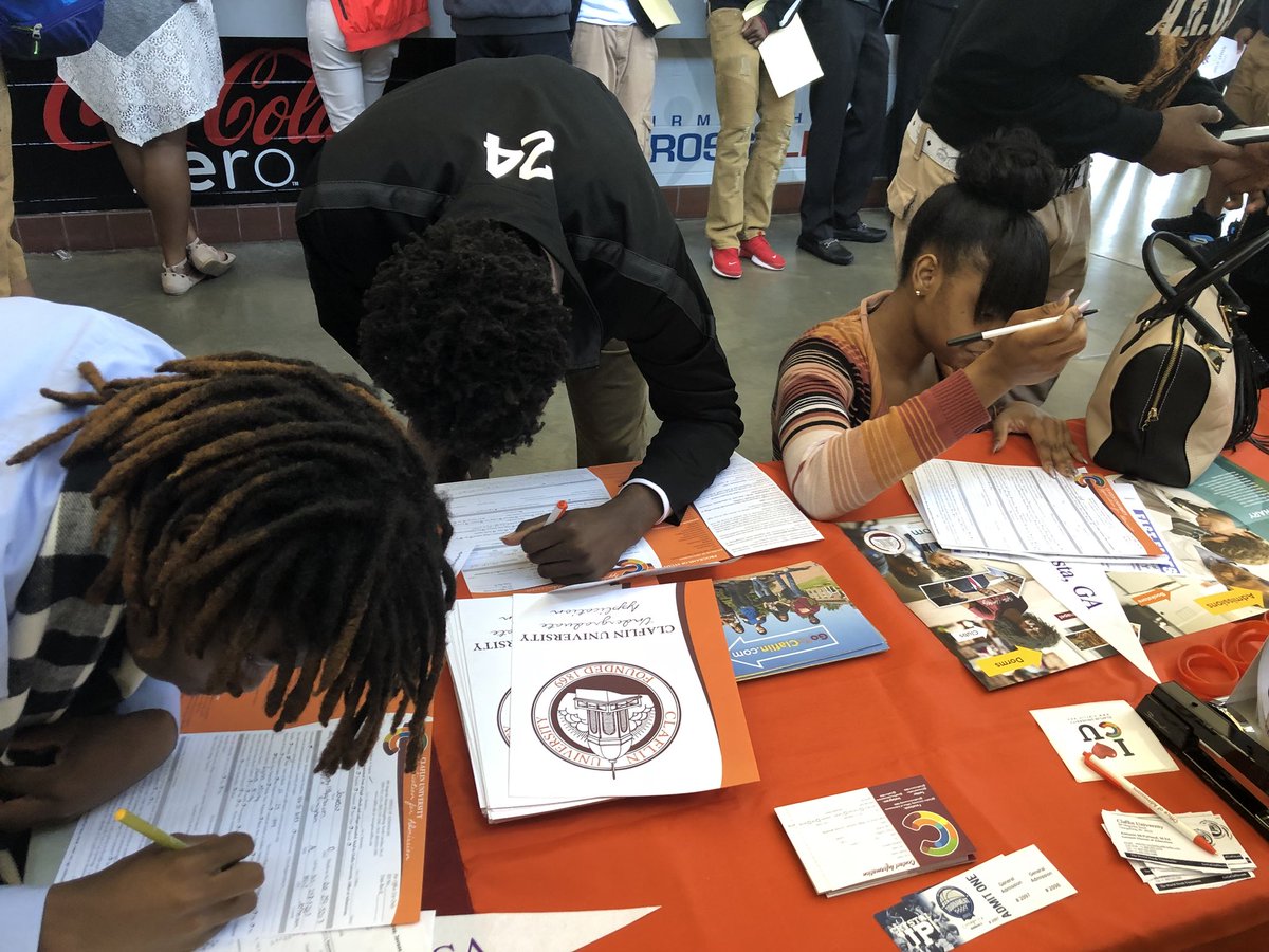ChooseClaflin's tweet photo. Students from Birmingham, AL are applying to @ClaflinUniv1869 during the #SIAC Conference Tournament. https://t.co/ivtLFdoYFL