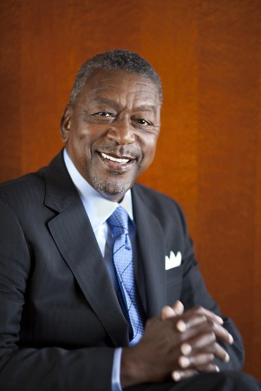 MOAAA_DC's tweet photo. In 2001, Robert Louis Johnson became the first Black Billionaire, after selling his T.V. Network BET to Viacom Inc. #BlackFirst #bhmdc #BlackHistoryDC https://t.co/WQQ9m7maD4