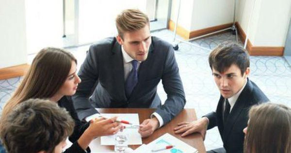 FoehnPascal's tweet photo. Three #Trends That Will Shape #Leadership #Development In #2018 And Why They Matter! @Forbes https://t.co/la8NYELWCq #innovation #management https://t.co/i2BrkiBkDg