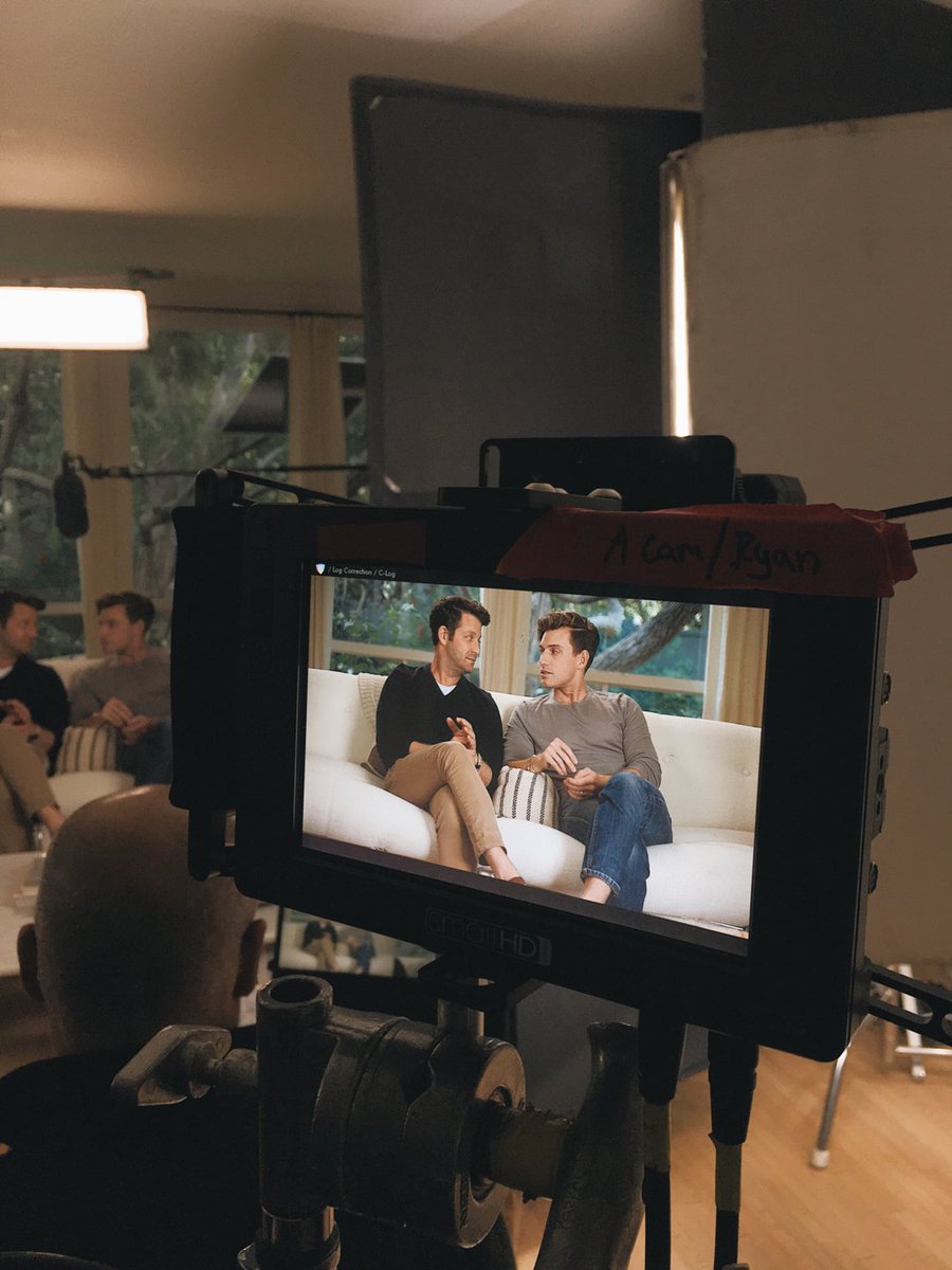 JeremiahBrent's tweet photo. Remember this set up? Getting closer and closer to Season 2 premiere, @NateBerkus and I can't wait. RT if you're excited for the new season! #NandJByDesign? https://t.co/eQBc6rlEPj