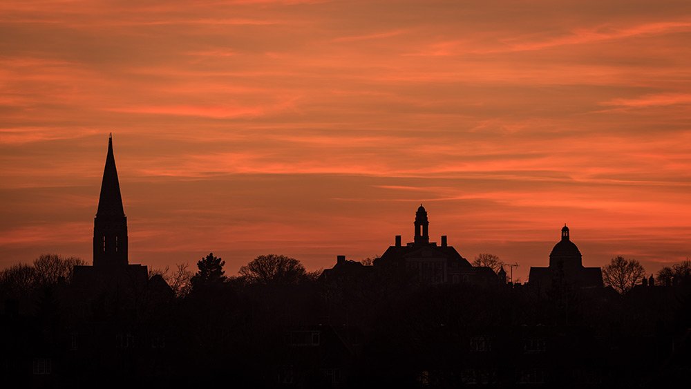 mediasynthesis's tweet photo. Sunset falls on the 3 highest buildings in the Hampstead Garden Suburb; St Jude’s (1935), the Henrietta Barnett School (1911) and the Free Church (1910) on a cold winter's evening #HGSTrust #suburbarchives #NikonatGrays #nikonownermag #UKNikon @stjudeonthehill @hgsfreechurch https://t.co/EeoZFuhQRB