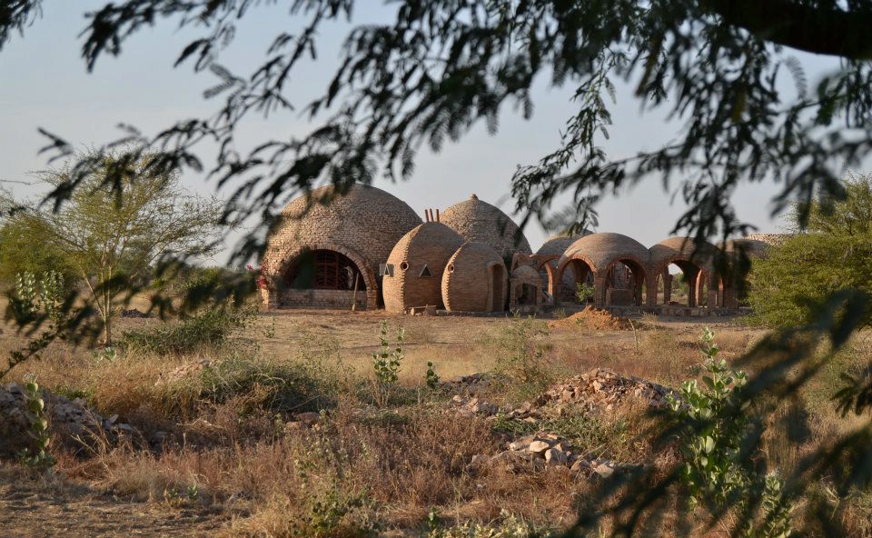 Studio_2111's tweet photo. Mali, private house
#dome #fabriziocarola #compass #studio2111 #sustainablearchitecture #mali #sahel https://t.co/N3DhG1MusO