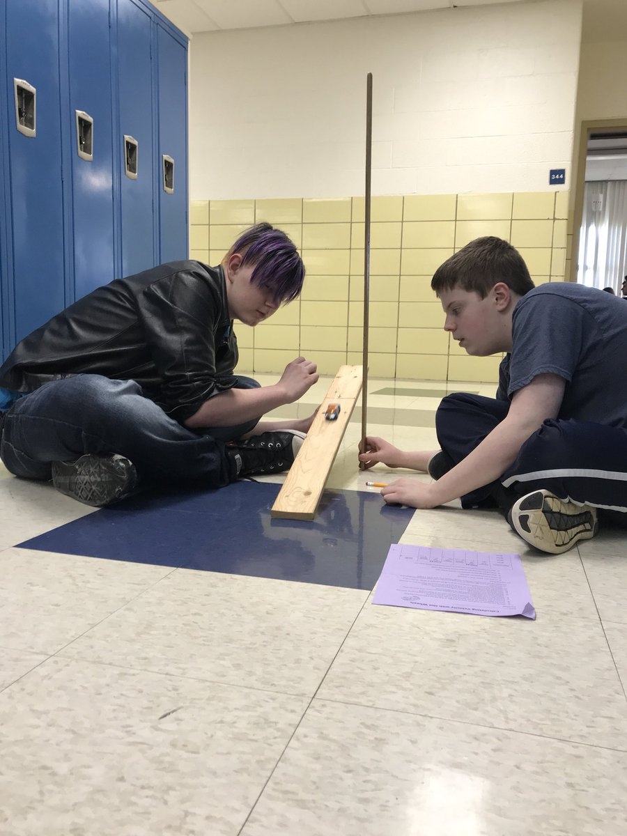 merrill307's tweet photo. Calculating the velocity of Hot Wheels &amp; assessing sources of error in a hallway laboratory!  #WeAreFirebirds https://t.co/hIw02YumRA