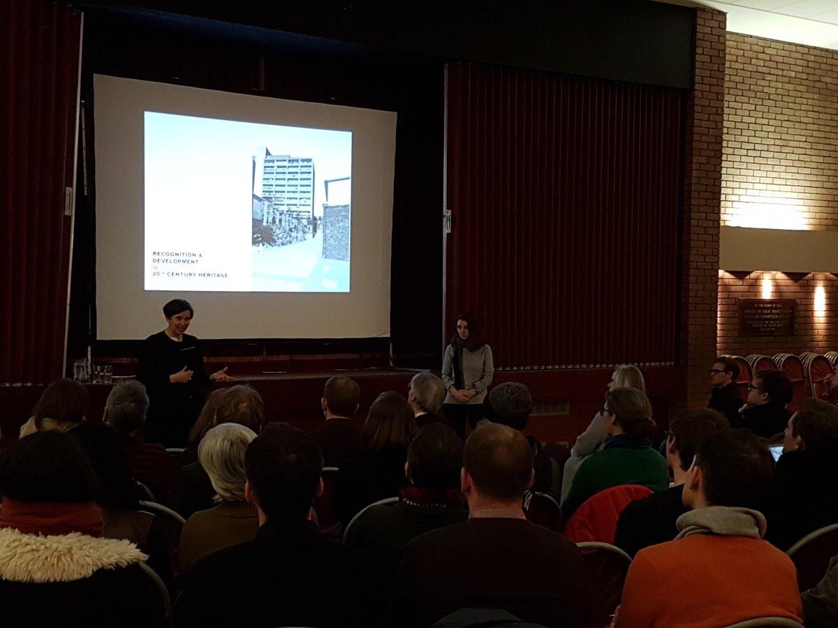 DocomomoScot's tweet photo. Discussing #CablesWyndHouse & #LinksviewHouse tonight, past and future! #Mid20c #MassHousing in #Leith, #Edinburgh. Thanks to Dawn McDowell, @HistEnvScot, and Jude Barber & Nicola McLachlan, @Collective_Arch, for great #presentations. Long live #BananaFlats & its big neighbour https://t.co/MbHqNUyl68