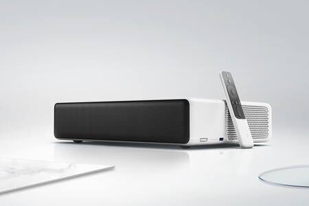 Cazalaoferta's tweet photo. 📱_Xiaomi lanza al mercado uno de los proyectores más completos e innovadores...Consigue una imagen de 150" con este proyector para cine en casa que no te defraudará..._Compra aquí:https://t.co/M3f9FH0fpi #Xiaomi https://t.co/r1HG70S9DJ