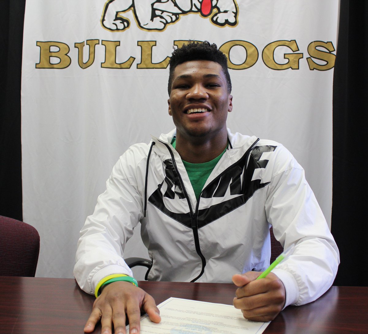 BulldogsHLR's tweet photo. Congrats to @HLR_FOOTBALL senior Orrin Prater on signing his National Letter of Intent to play for @SNCfootball today.  Tons of support for him!

@HLR_Ideas @bulldogg_nation @disabato @richardsdawgs @Bulldog_Nationn https://t.co/hXzA8Ij9Ly