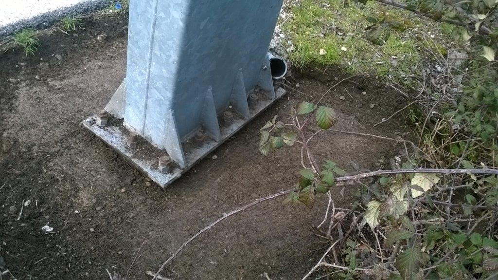 veneziatoday's tweet photo. Pilone crollato, sopralluogo sul #PonteDellaLibertà: la base della sua struttura "gemella" sarà rinforzata. Sopralluogo di #VenetoStrade https://t.co/WP8rurgX9O https://t.co/NA1ji5OFsB