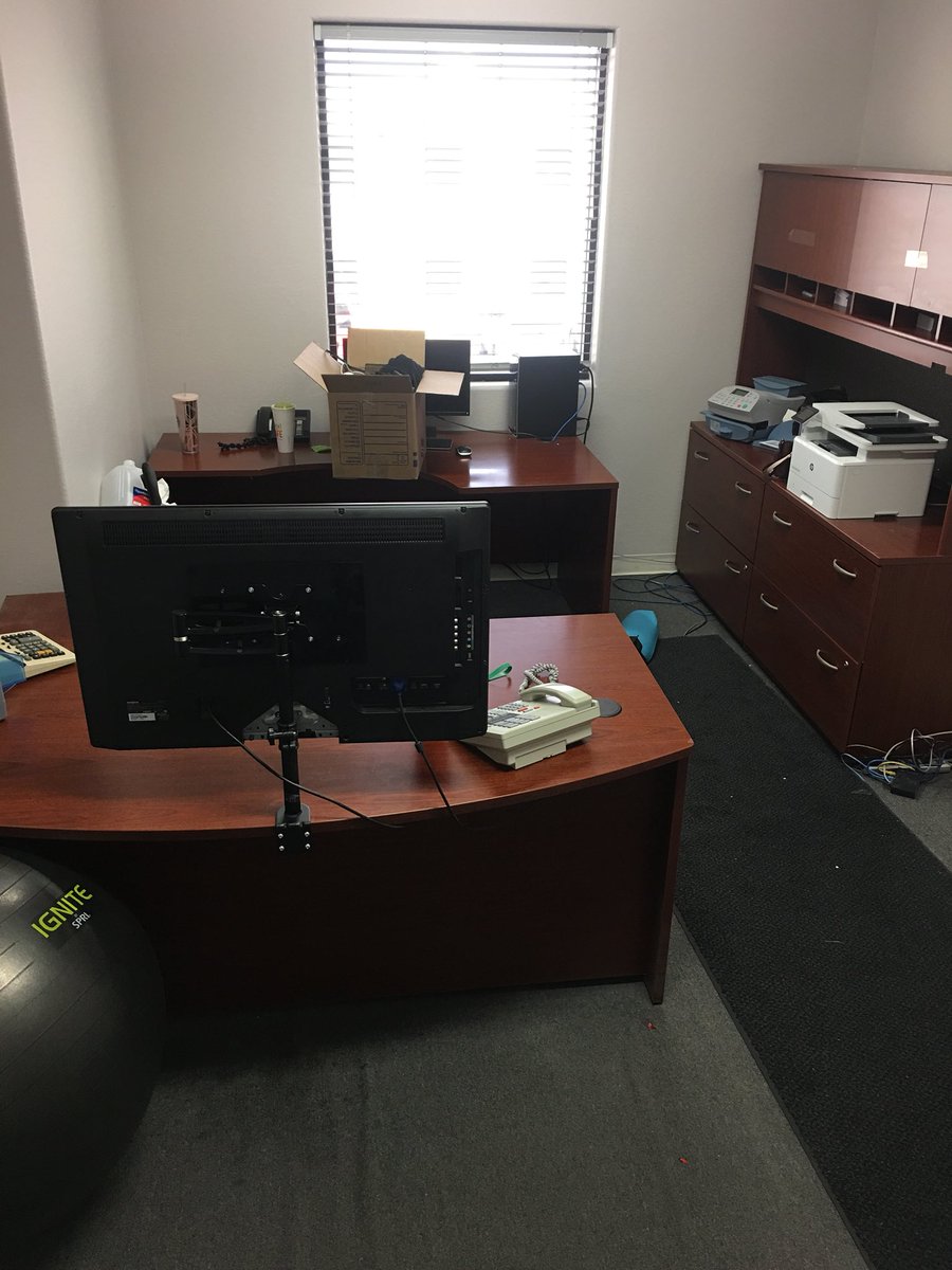 SteamaticSNV's tweet photo. Our accounting office got a makeover this weekend! #facelift https://t.co/Rg6RDgyJau