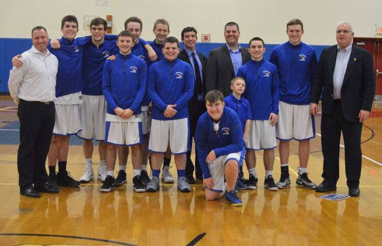 Last regular season home game for boys hoop tonight at 7! It’s a white out⚪️🏀⚪️