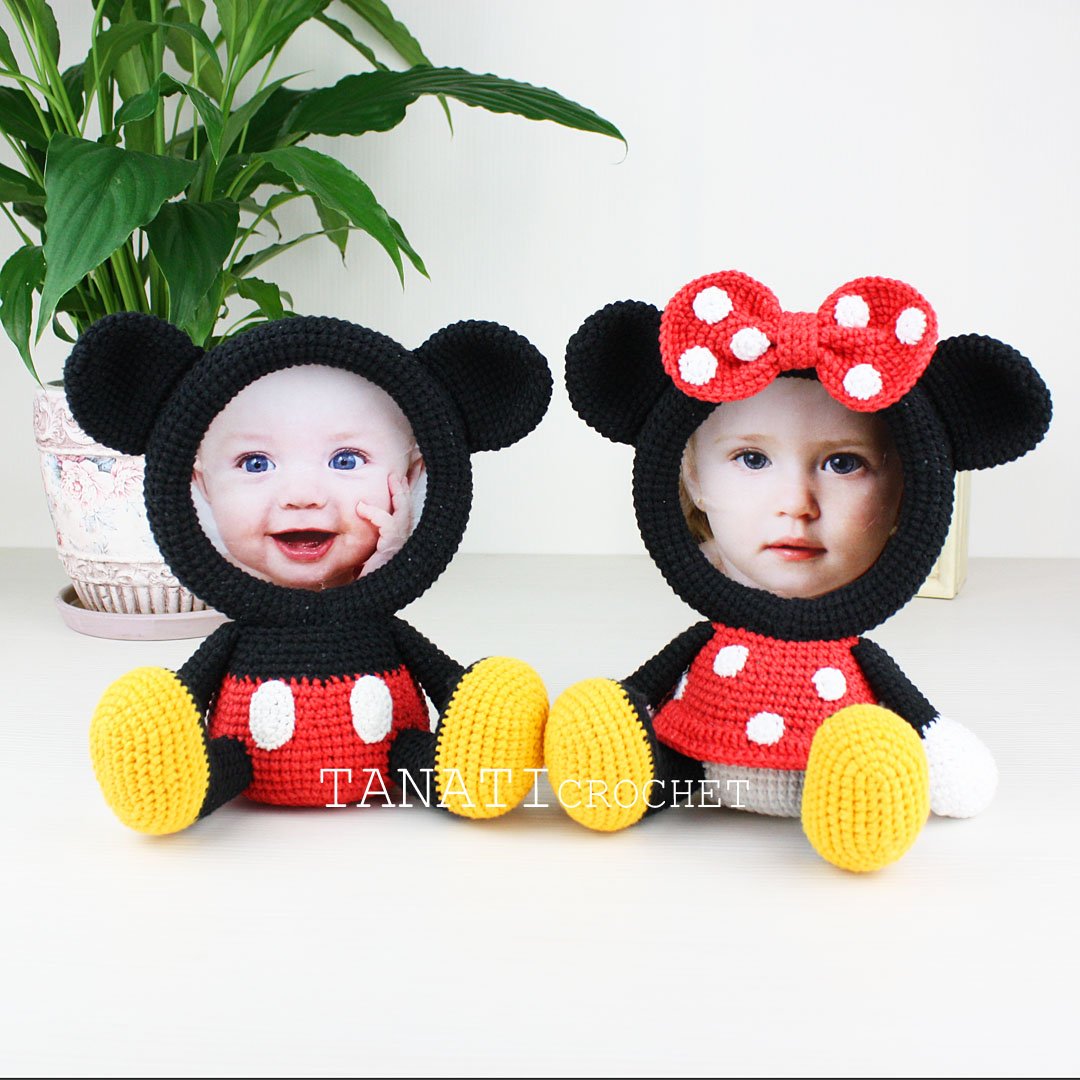 TANATIcrochet's tweet photo. I present to your attention, Minnie and Mickey Mouse.
Now Minnie Mouse is not bored.
Follow the news, ahead, many more interesting photo frames.

#amigurumi #crochet #crocheted #crocheting #photoframe #photoframes #fotoframe #crochetframe #crochetframes #MinnieMouse #MickeyMouse https://t.co/YHeyDQTMRz