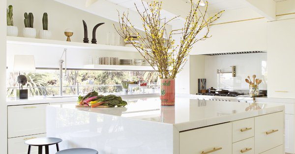 Thinking_Boise's tweet photo. If your home includes an outdated kitchen, this remodel is a must-see! Imagine how much... https://t.co/P9PenEoFt5 https://t.co/EJGw5mvKIe