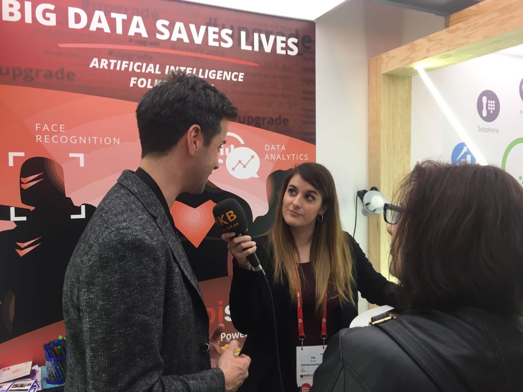 Bismart2009's tweet photo. Hoy nos han visitado @1mysolution, de @RadiokanalB! Han entrevistado a nuestro CEO, @IsernAlbert, para conocer el proyecto Big Data Saves Lives. #MWC18 #IntelligentVideoWall #TargetedLiveAds #Artificial_Intelligence #FaceRecognition #BigData https://t.co/PjlXg049fD