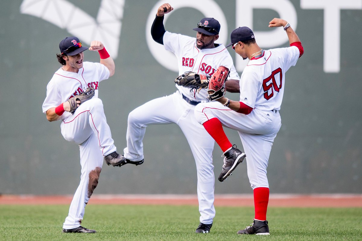 RedSox's tweet photo. TFW you realize there are only 3⃣0⃣ more days until #OpeningDay 😎 https://t.co/3tVqbIPOFQ