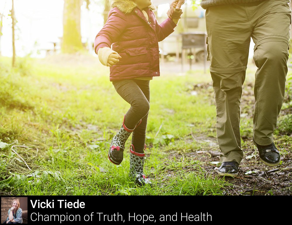 vickitiede's tweet photo. Walking the dog, raking leaves, riding bikes, hula-hooping, and swimming are kid-friendly #family activities. https://t.co/PNL2uh4HrN