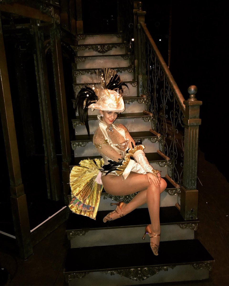 ‘The only limitations are the ones we put on ourselves’ 💃🏼💋 #paradisdays #pushyourself #norwegiancreativestudios #norwegianjoy #sparkles