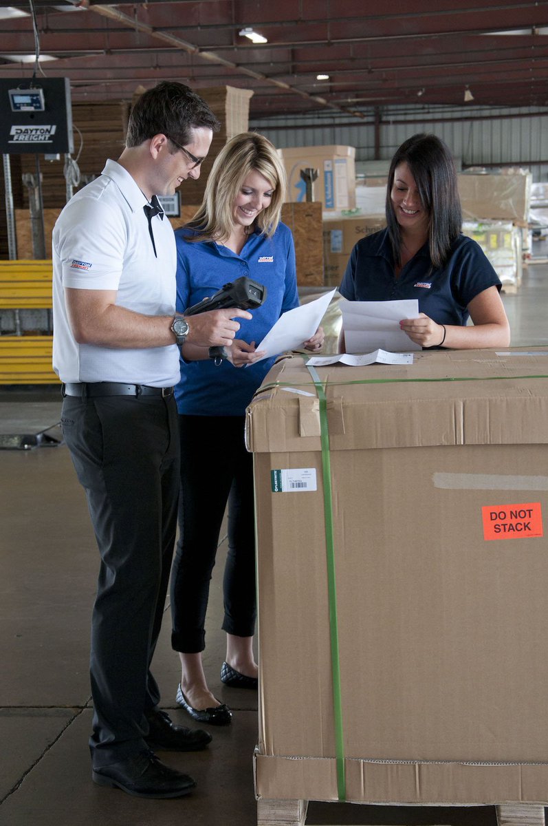 DaytonFreight's tweet photo. Learn about our Management Trainee and Internship Programs on March 1st at the Head of the Lakes Job &amp; Internship Fair!  @UWSCareers @UMNDuluth https://t.co/7uk4ctio74