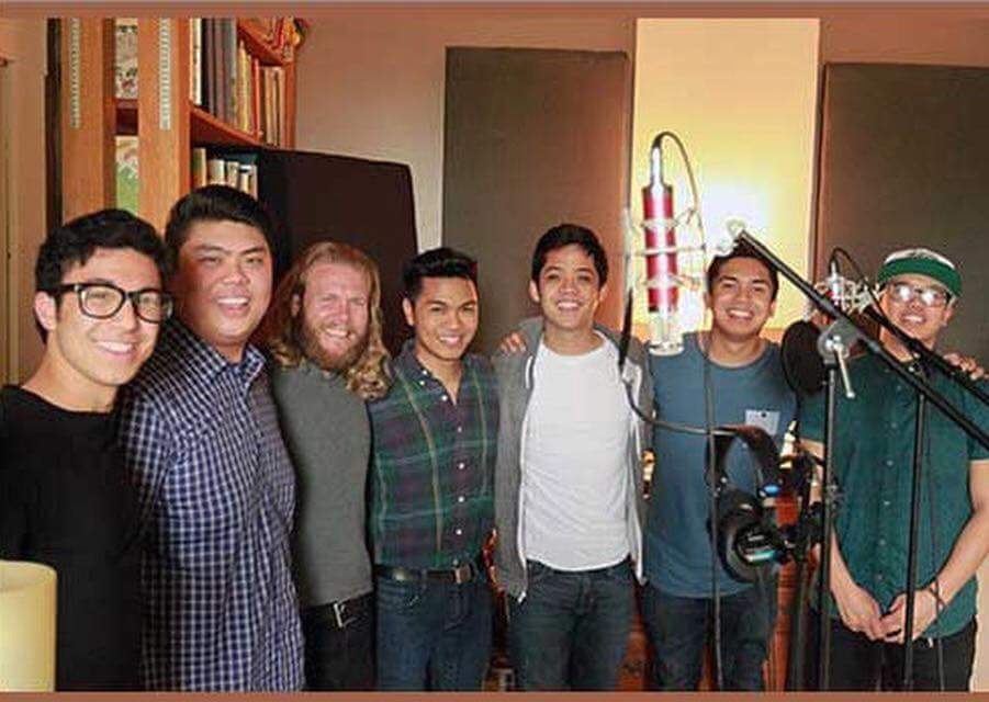 donniereis's tweet photo. When The Filharmonic stopped by the studio! #Filharmonic #ClassicalMusic #orchestra #Violin https://t.co/AImN6tYe8Y