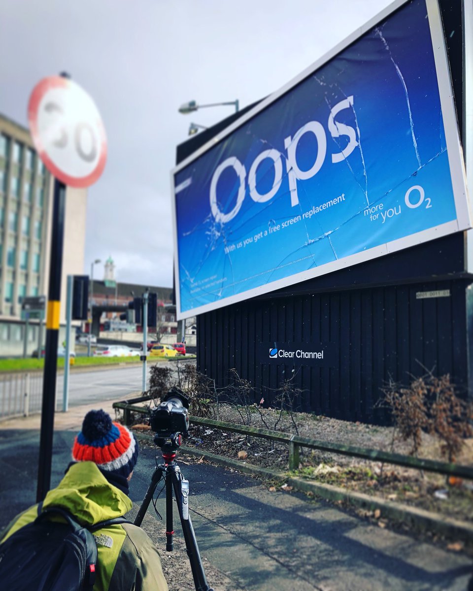 pixelboxfilms's tweet photo. Ben smashing out a time lapse while trying to avoid hypothermia on a freezing day in Birmingham #birmingham #o2 #cameraman #videoproduction #pixelbox #pixelboxfilms #timelapse #videogear #canongear #gradnd #leefilters #brandedcontent #canon5dmarkiii https://t.co/0eA5xXxbRv