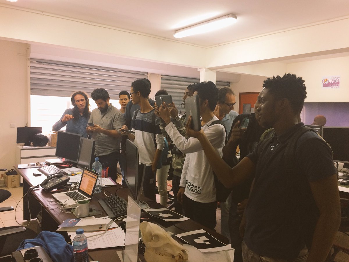 ARDI_GDI's tweet photo. GDI Students Day accueil aujourd’hui la filière Génie Électrique et Informatique Industrielle (GEII) de l’IUT de KOUROU pour une matinée pleine de découvertes. 👁 #NumLab #GDISTUDENTSDAY #IUTdekourou https://t.co/w8wS3GXkw0