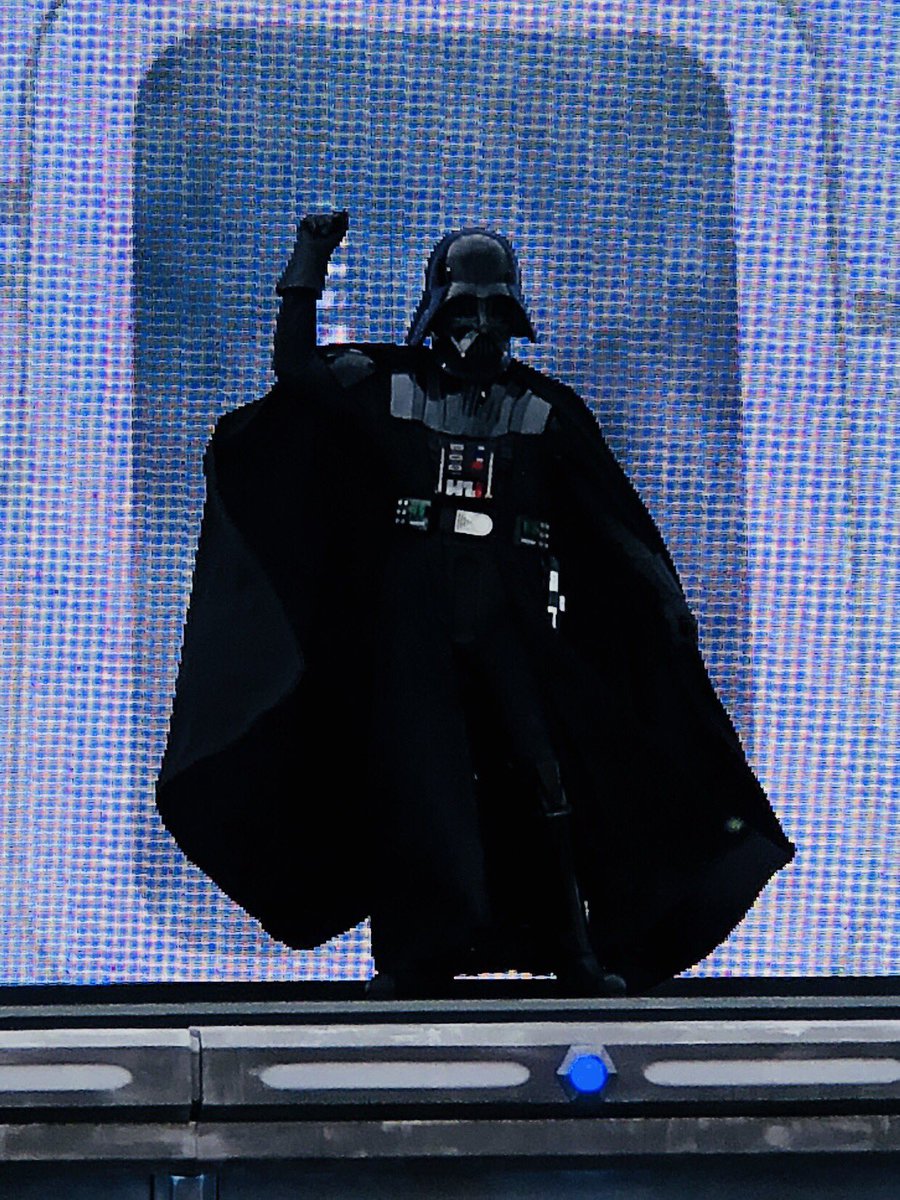 tgca74's tweet photo. #facetheforce @DisneylandParis https://t.co/mDunaWhz9n